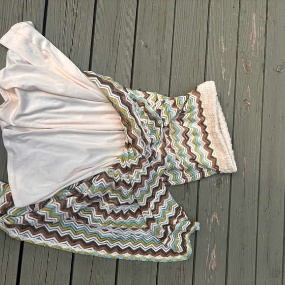 Medium ankle to full length skirt. Beautiful chevron - Picture 5 of 5